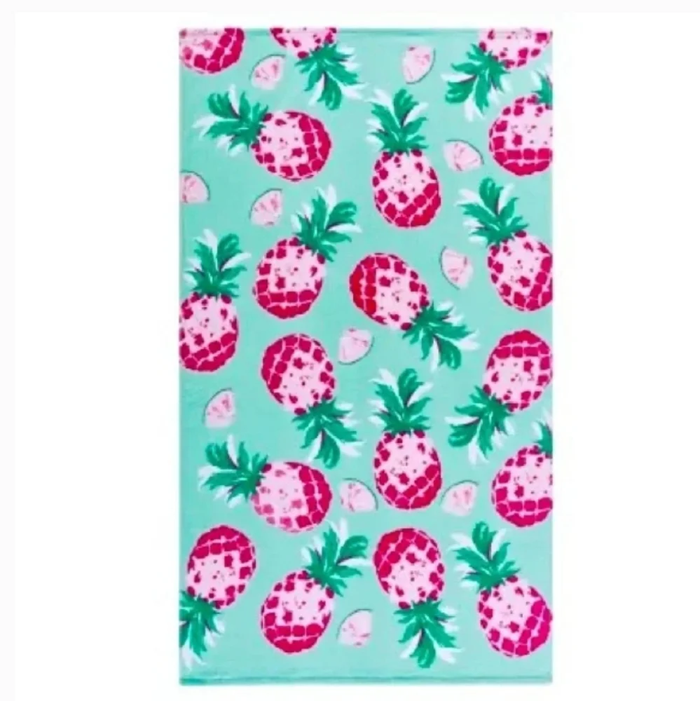 NWT Christian Siriano oversized beach towel